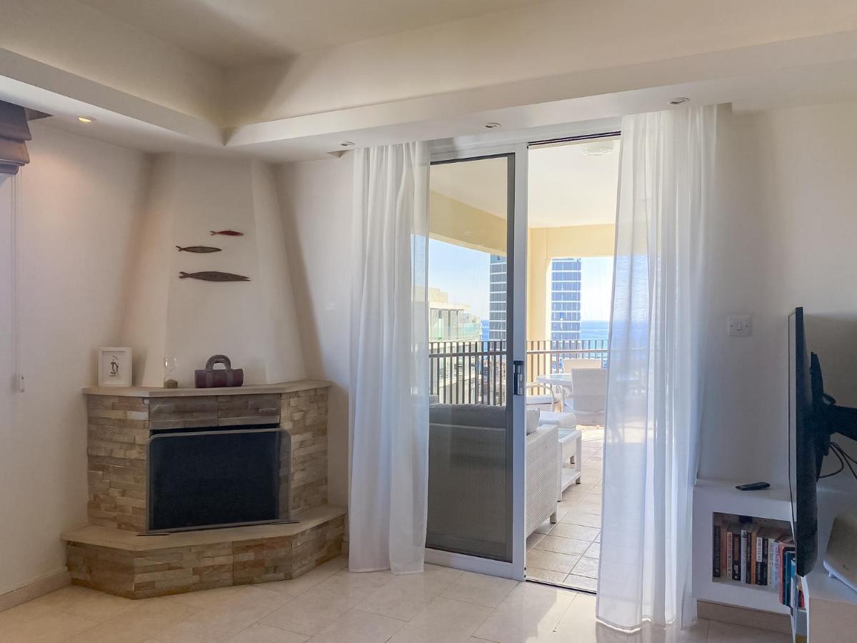Phaedrus Living Erato Luxury Penthouse *